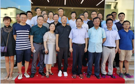 江苏先河激光举行武汉研发中心乔迁庆典(图3)