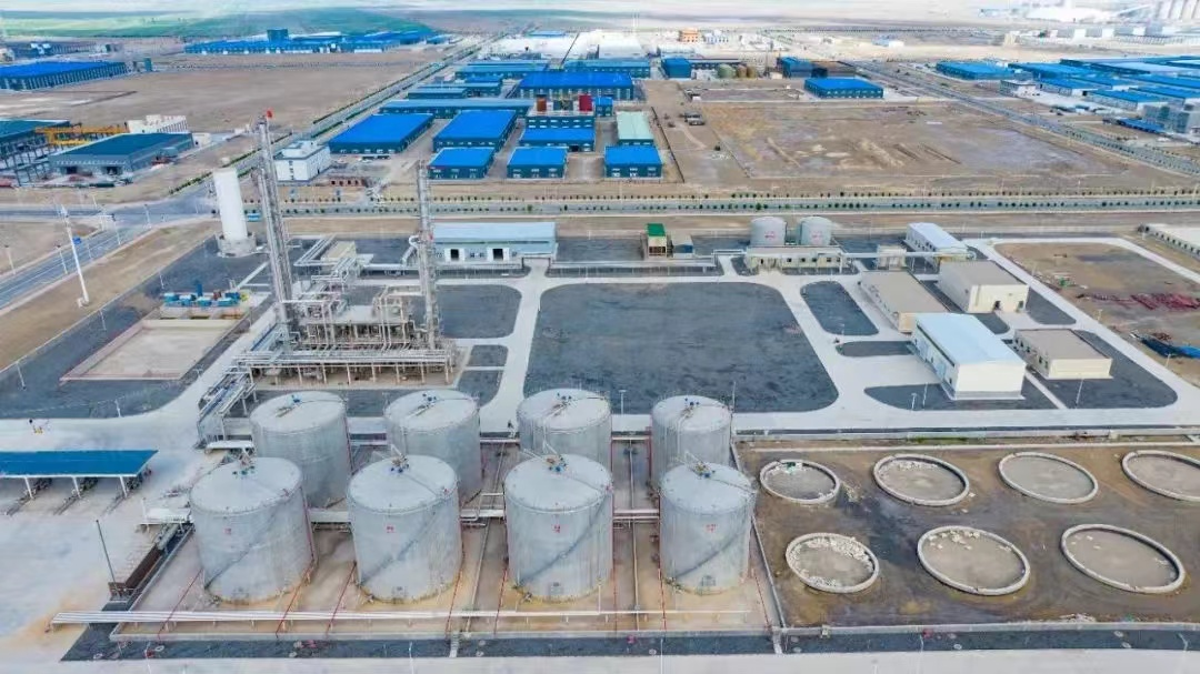 8800余名建设者决战戈壁荒滩建工业新区(图2)