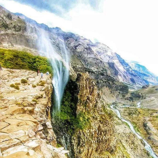 【世界地理】世界上最奇特的五大瀑布的居民与聚落、的发展差异(图4)