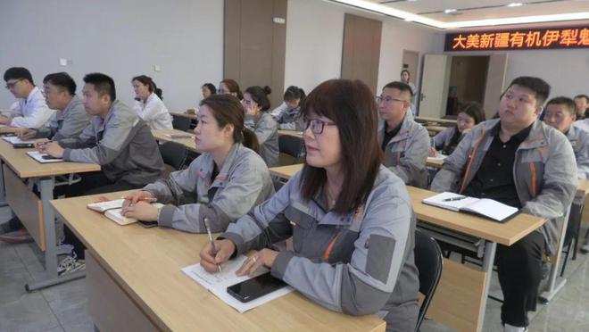 【新思想引领新征程】巩留县那拉乳业携手浙江大学沈生荣教授团队签约开发特医特膳产品(图3)