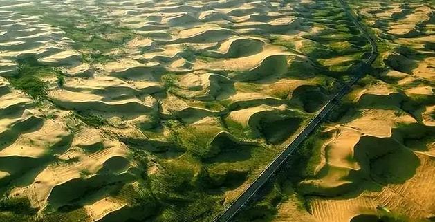 曾吓退多国探险者的毛乌素沙漠如今却被中国人种土豆产出万斤(图2)