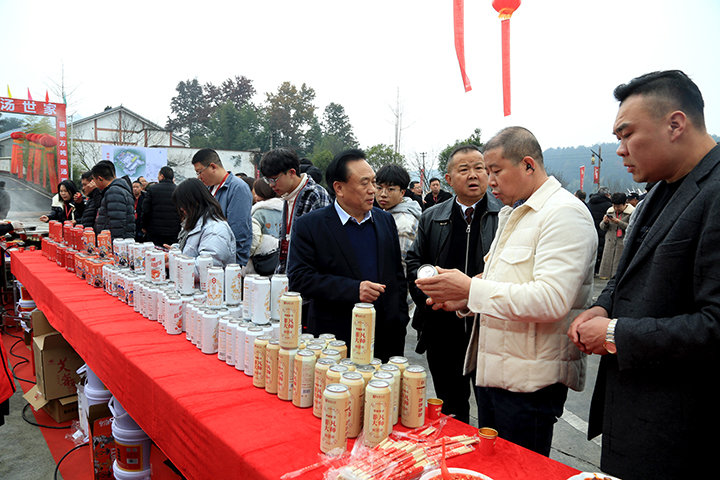 遵义市播州区：辣椒食品精深加工产业再添亮色(图3)