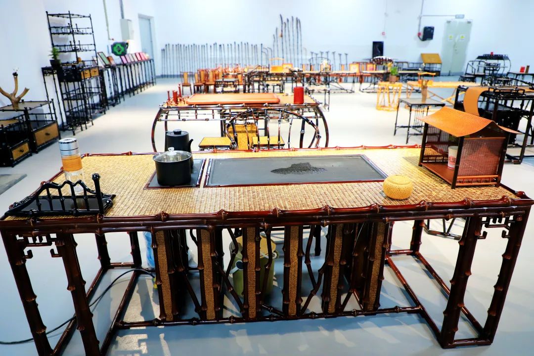 西南林大竹材加工新设备在大关投入试用(图6)