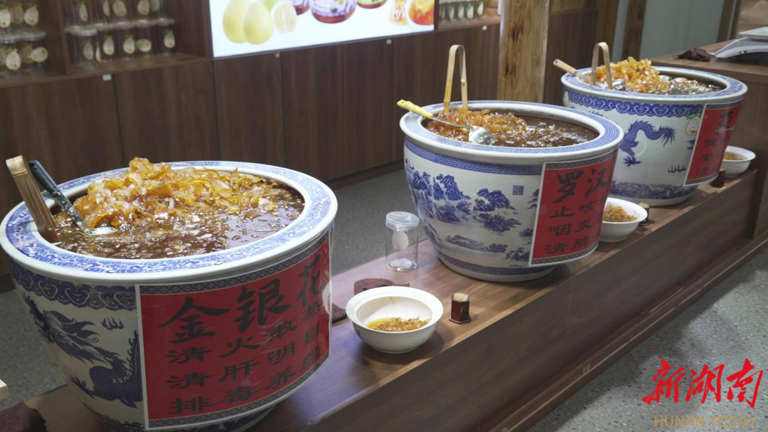 凤凰县多家企业喜迎“开门红”