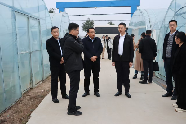 慕恩（广州）生物科技有限公司来界河镇考察(图1)